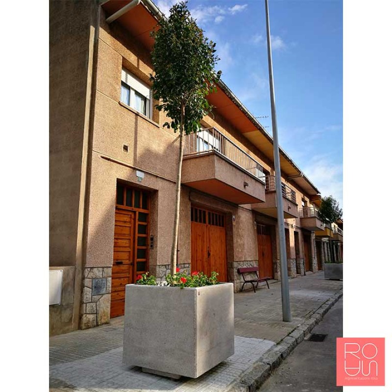 Jardinera de formigó Natzaret